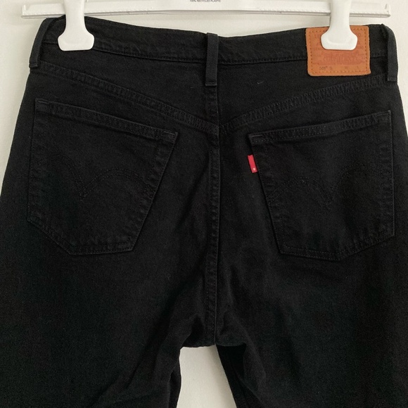 Levis black red-tab, button fly, five-pocket, 501 jeans, W28/L30 - Picture 4 of 9
